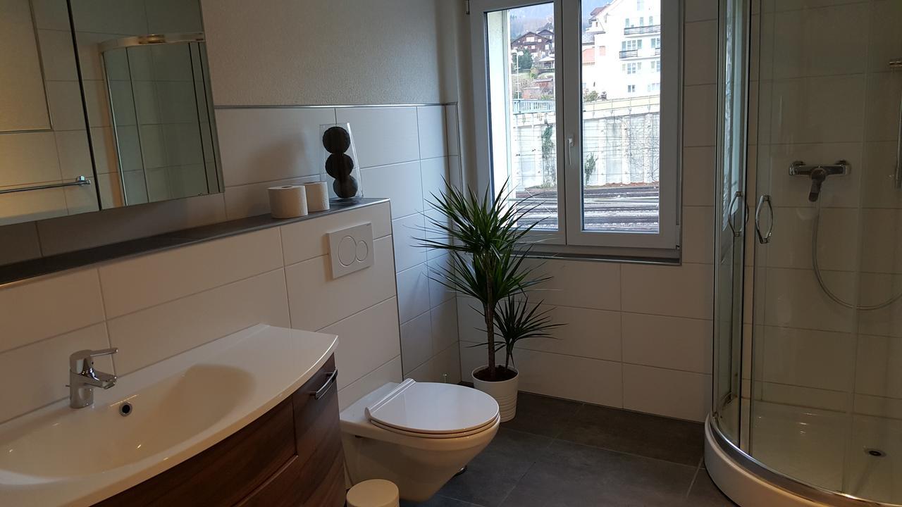 Attika Wohnung Spiez Kültér fotó